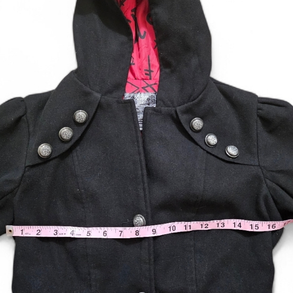 American Horror Story Coven Black/Red Trench Coat - Picture 10 of 16